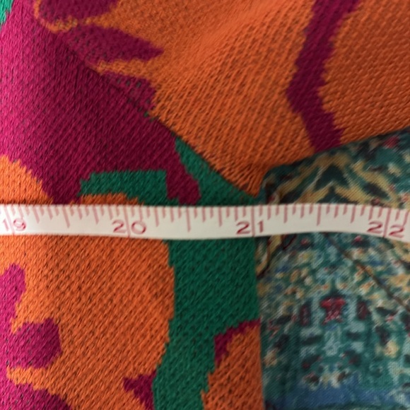 Floral Short Sleeve Sweater - Picture 8 of 8